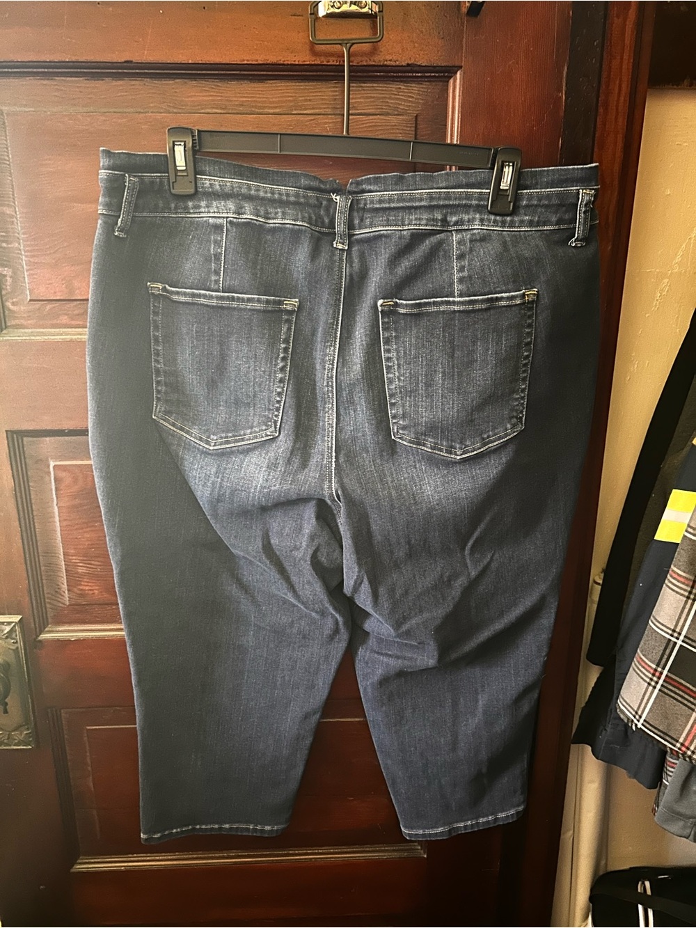 Women's Dark Blue High-Rise Button-Fly Capri’s! - Picture 3 of 3